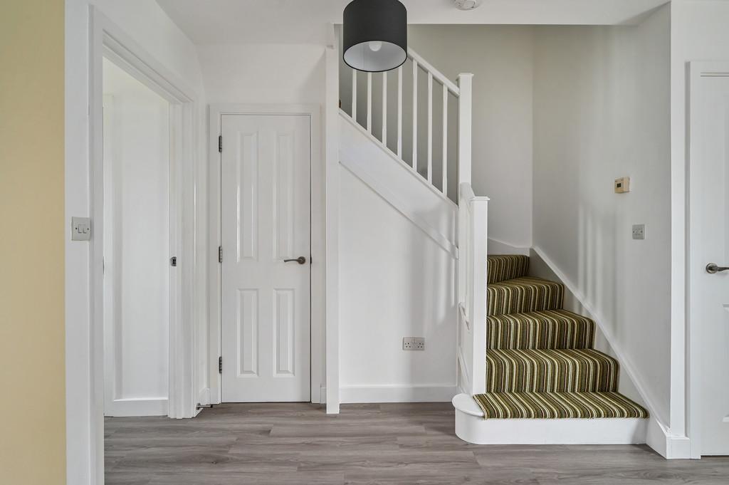 13 whitesands drive tn31 (10)