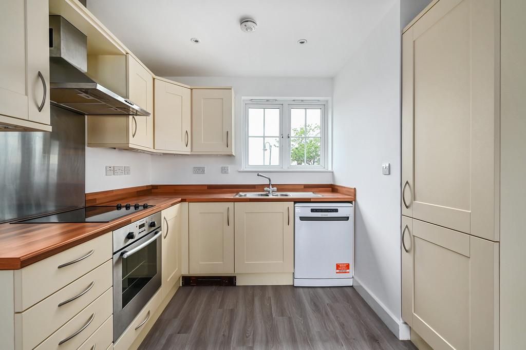13 whitesands drive tn31 (6)
