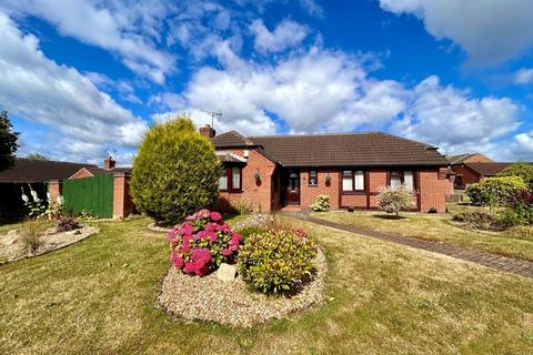 3 bedroom detached bungalow for sale, The Hollies, Rainworth