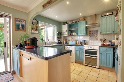 3 bedroom detached house for sale, Cedar Avenue, Doddington