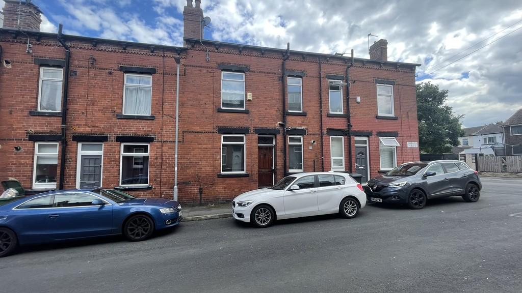 Greenock Place, Leeds LS12 2 bed terraced house for sale £100,000