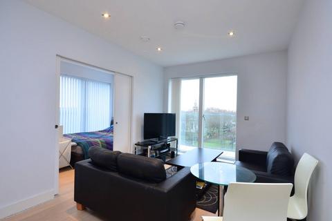 3 bedroom flat to rent, Theatro Tower, Greenwich, London, SE8