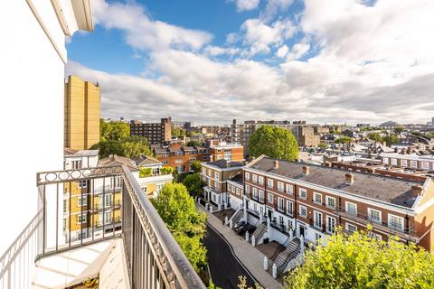 3 bedroom flat to rent, Chantry Square, Kensington, London, W8