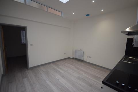 1 bedroom flat to rent, London Road,, Southampton, SO15