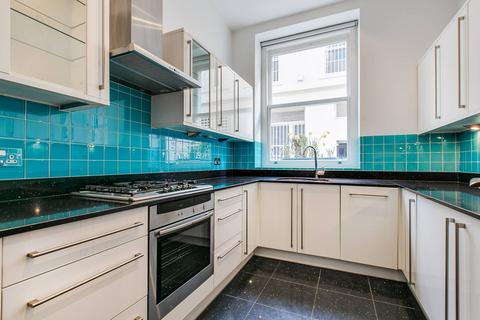 2 bedroom flat to rent, Monmouth Road, Westbourne Grove, London, W2