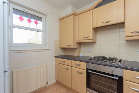 2 bedroom apartment to rent, Burnvale, Livingston EH54