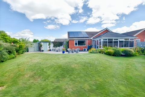 3 bedroom detached bungalow for sale, Quorn Grove, Market Drayton