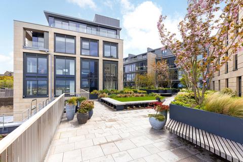2 bedroom apartment to rent, St James Place, Edinburgh, Midlothian