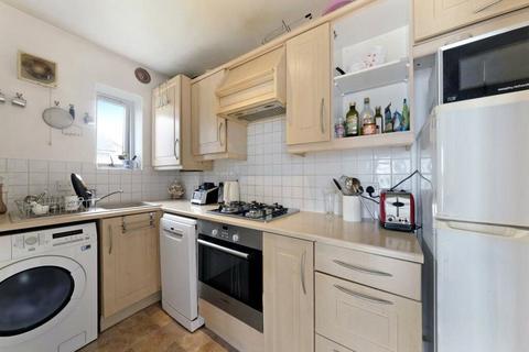 2 bedroom flat to rent, Charlotte House, 9 Fairfax Mews, London