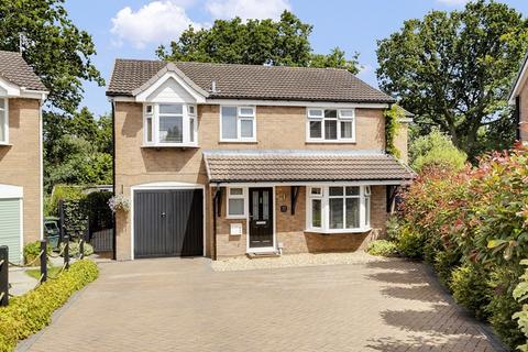 5 bedroom detached house for sale, Knights Meadow, Winsford