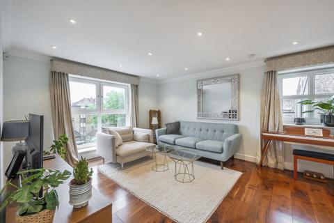 2 bedroom flat for sale, Chelsea Court, Melville Place, Islington, London