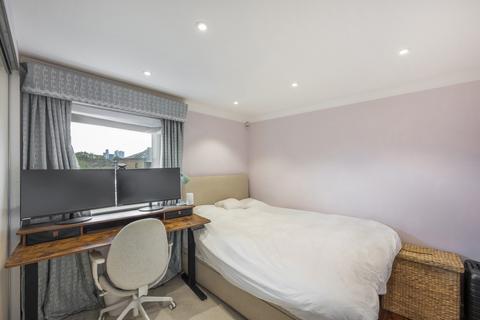 2 bedroom flat for sale, Chelsea Court, Melville Place, Islington, London