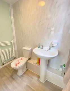 8 Avebury Close, Westbury, BA13 3TE