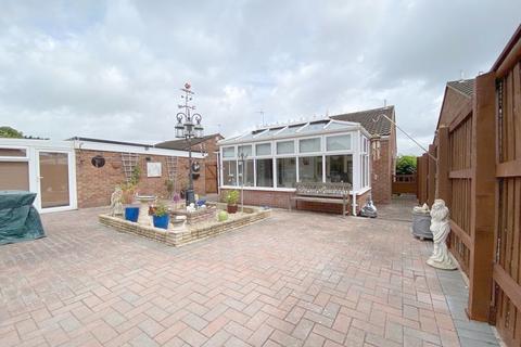 8 Avebury Close, Westbury, BA13 3TE