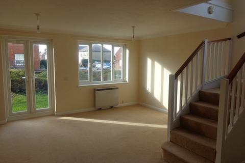 2 bedroom terraced house to rent, St Marys Mews, Frinton On Sea CO13