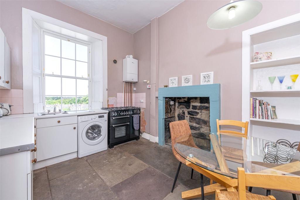 Kitchen Alt