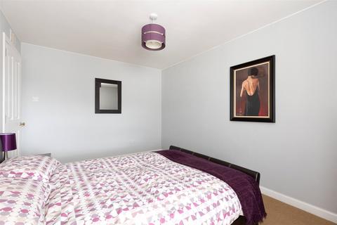 Flat 8, 2 Atholl Court, Perth, PH1 5HX