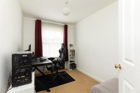 Flat 8, 2 Atholl Court, Perth, PH1 5HX