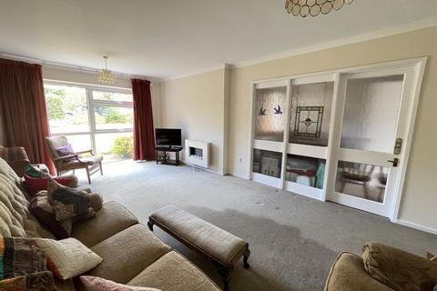 4 bedroom detached house for sale, 18 Bessant Close, Cowbridge, The Vale of Glamorgan CF71 7HP