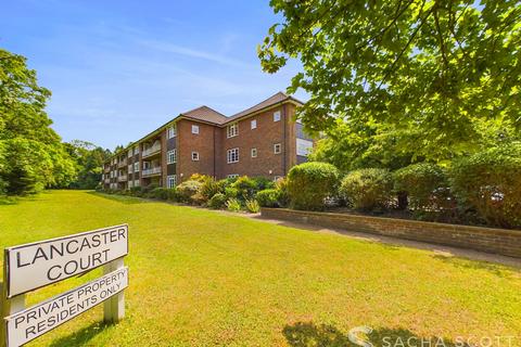 2 bedroom flat for sale, Lancaster Court, Banstead, SM7