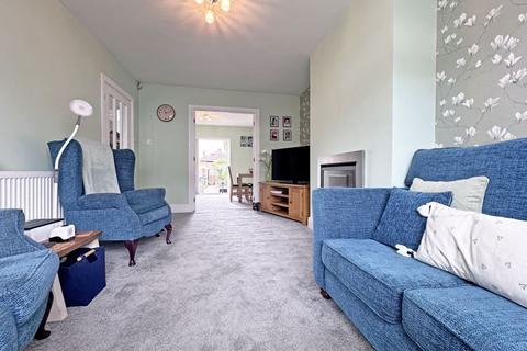 3 bedroom semi-detached house for sale, Collins Road, Wednesbury