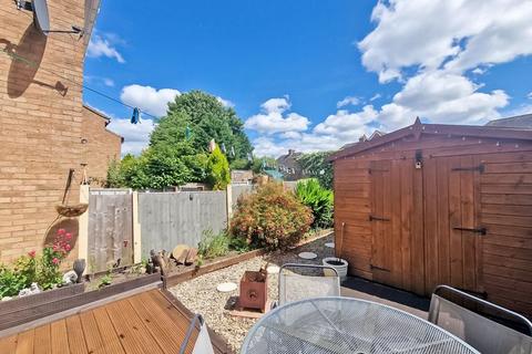 3 bedroom terraced house for sale, Fairlawn Close, Willenhall