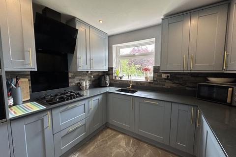 4 bedroom detached house for sale, Bangor, Gwynedd