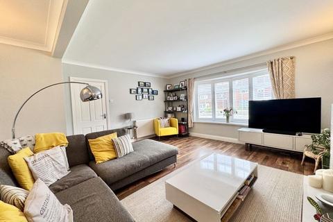 32 Grosvenor Close, Sutton Coldfield, B75 6RS