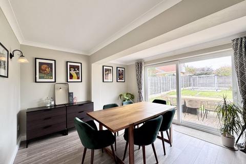32 Grosvenor Close, Sutton Coldfield, B75 6RS