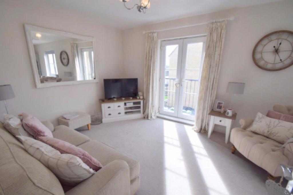 Beechwood Close, Nailsworth 2 bed apartment to rent £995 pcm (£230 pw)