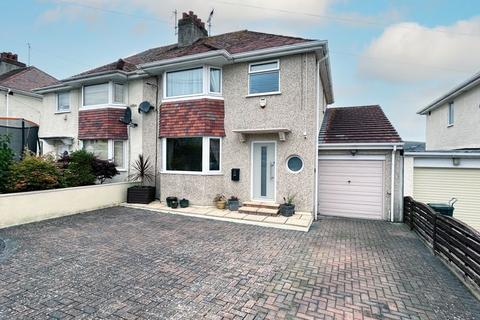 3 bedroom semi-detached house for sale, Rhuddlan Avenue, Llandudno