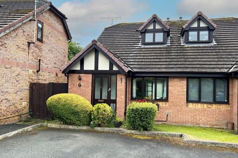 2 bedroom semi-detached house for sale, Chapelfield, Conwy