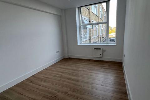 2 bedroom property to rent, Kenton Road, Harrow HA3