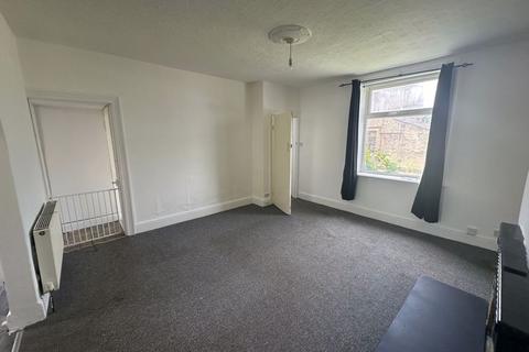 3 bedroom terraced house to rent, Morley Lane, Huddersfield