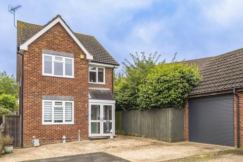 3 bedroom detached house for sale, Swift Close, Ridgewood