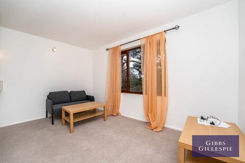 1 bedroom flat to rent, Wicket Road, UB6