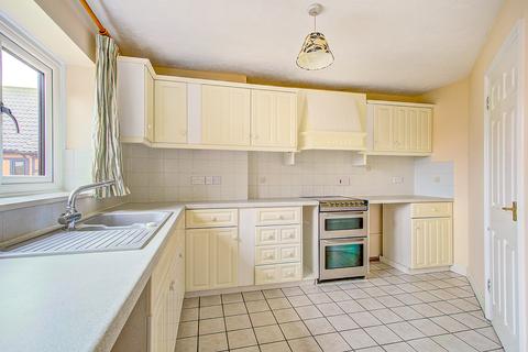 2 bedroom property to rent, Duncan House, High Street, Earith