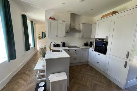 2 bedroom cottage to rent, Osborne Quarters, Netley Abbey