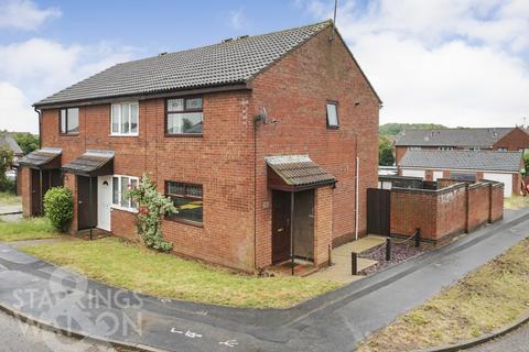 2 bedroom end of terrace house for sale, Field View Gardens, Beccles