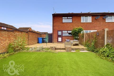 2 bedroom end of terrace house for sale, Field View Gardens, Beccles