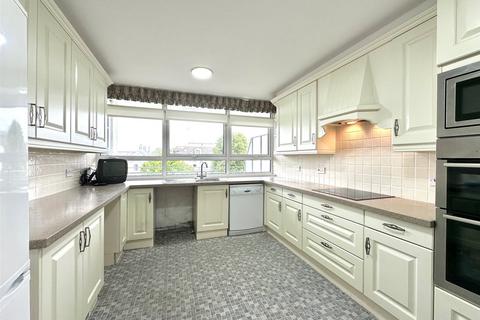 3 bedroom apartment for sale, Devonshire Place, Eastbourne, East Sussex, BN21