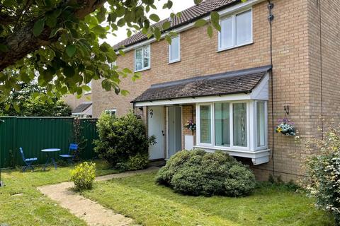 2 bedroom semi-detached house to rent, The Sycamores, Cambridge CB24
