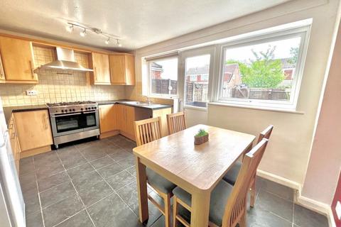 3 bedroom terraced house for sale, Cookfield Close, Dunstable