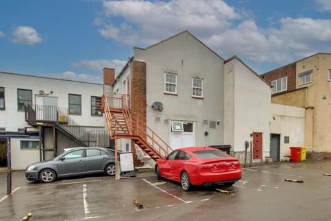 Flat 3, 3 Wicker Hill, Trowbridge, BA14 8JS
