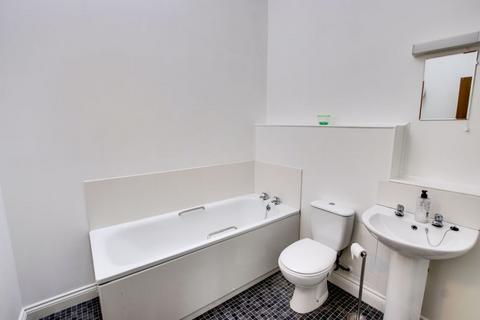 Flat 3, 3 Wicker Hill, Trowbridge, BA14 8JS