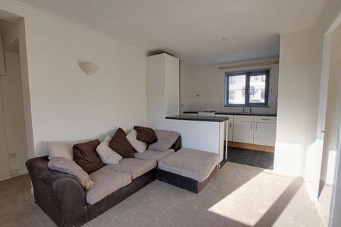 1 Buckleaze Close, Trowbridge, BA14 0US