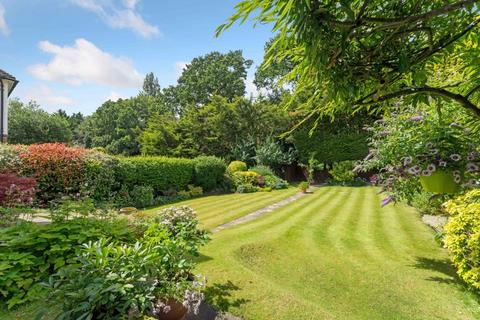 3 bedroom detached house for sale, Holmwood Road, Sutton