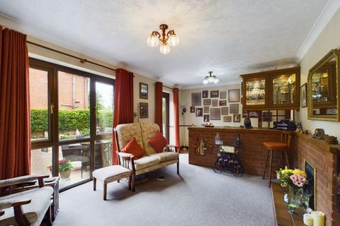 33 Cornwallis Drive, Shifnal, TF11 8UB