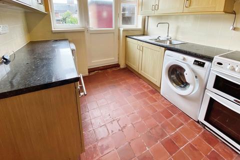 3 bedroom terraced house for sale, Reddicap Heath Road, Sutton Coldfield B75