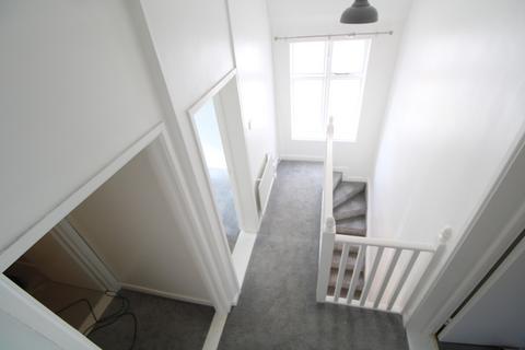 2 bedroom maisonette for sale, Military Road, Colchester